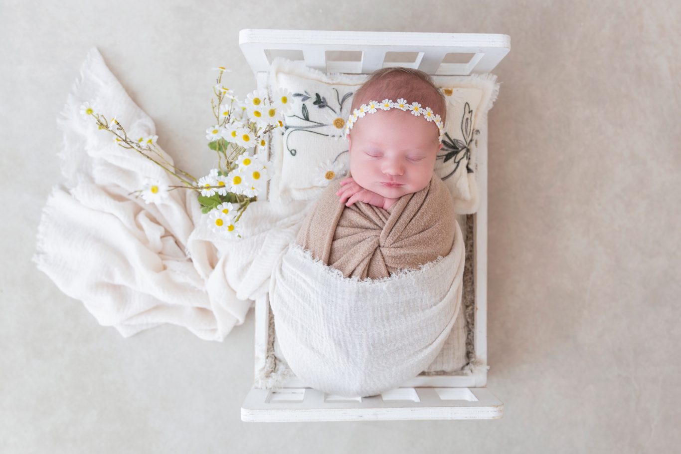 newbornshooting neugeborenenshooting babyshooting GeistFrei